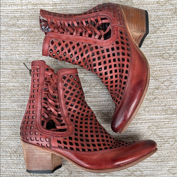 Freebird “Lazor” Bootie size 8 - Picture 7 of 15